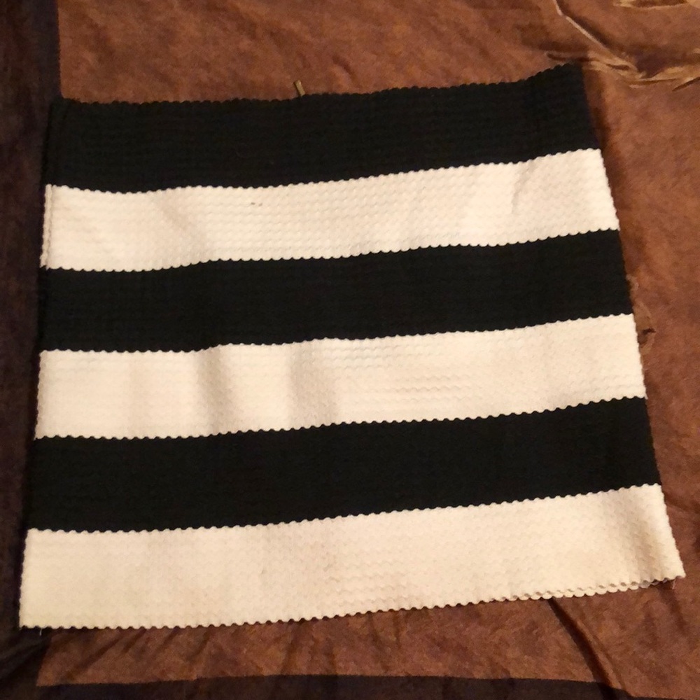 Fitted skirt